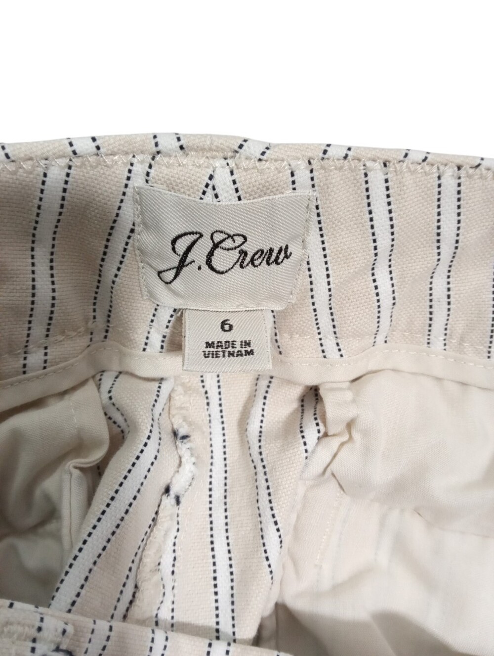 J.Crew Striped Pocket Shorts Beige White Tailored Hook Closure Casual Sz 6 - Picture 3 of 7